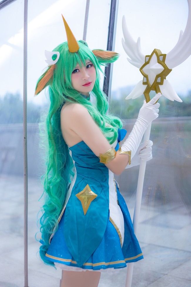 LOL星之守护者索拉卡cosplay图片