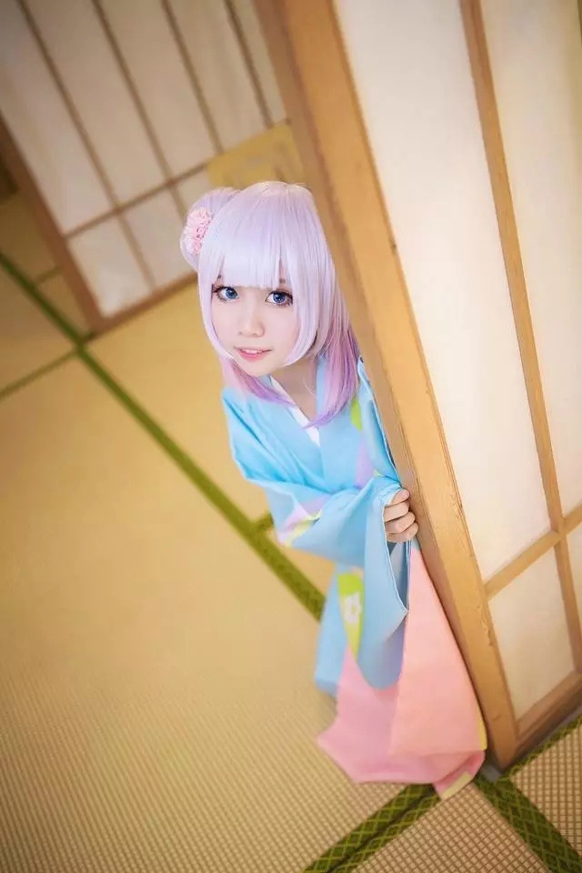 清纯美女萝莉康娜cosplay性感诱人写真