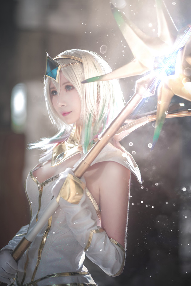 英雄联盟性感惹火拉克丝cosplay图片