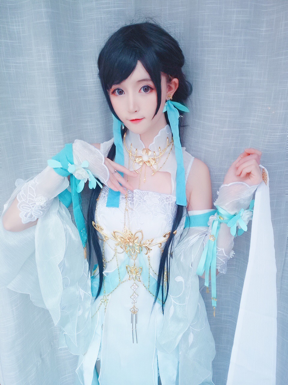 逆水寒素问超美cosplay图片