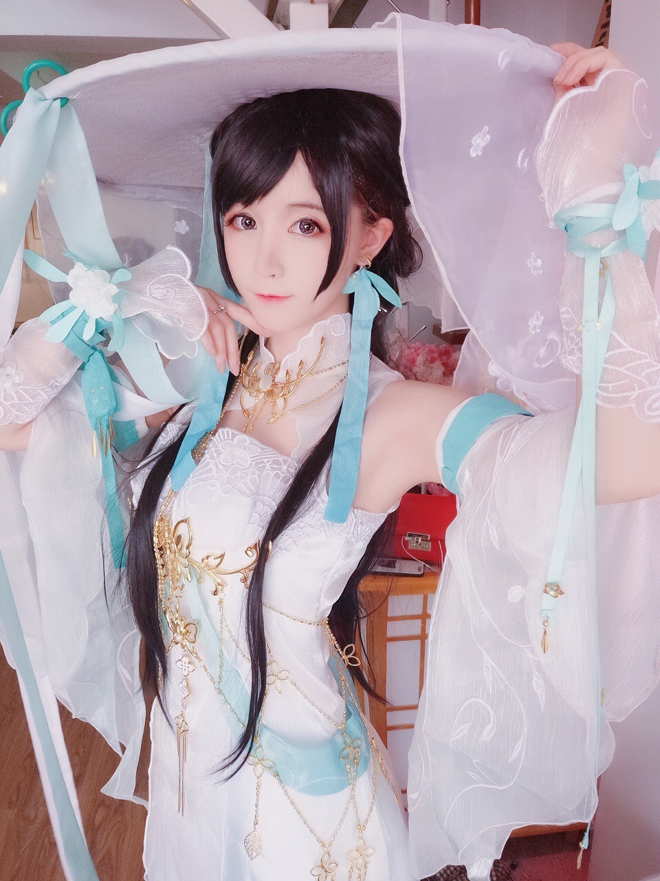 逆水寒素问超美cosplay图片