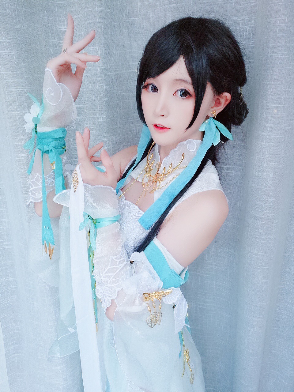 逆水寒素问超美cosplay图片