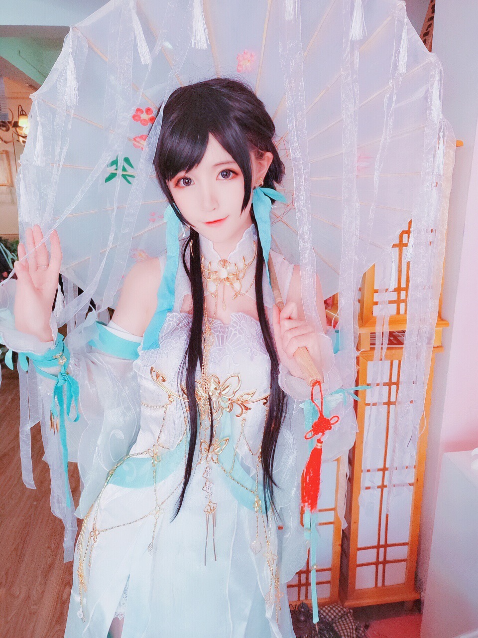 逆水寒素问超美cosplay图片