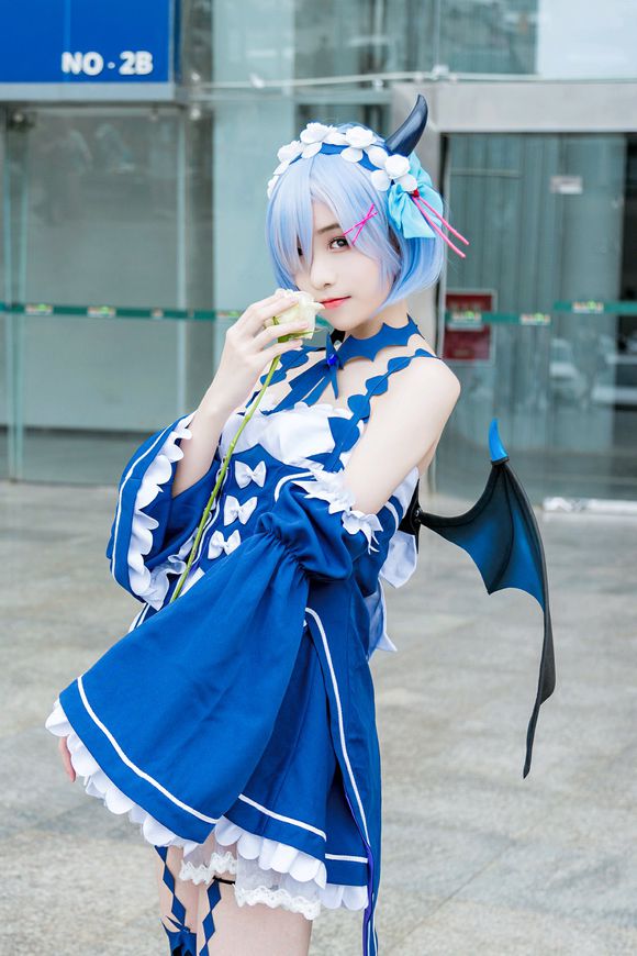 美少女雷姆半次元cosplay图片