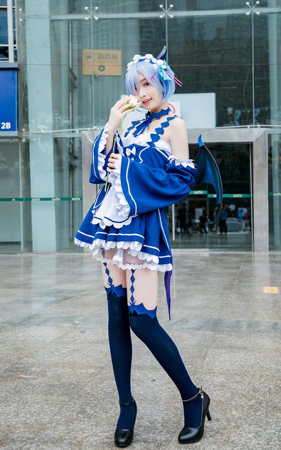 美少女雷姆半次元cosplay图片