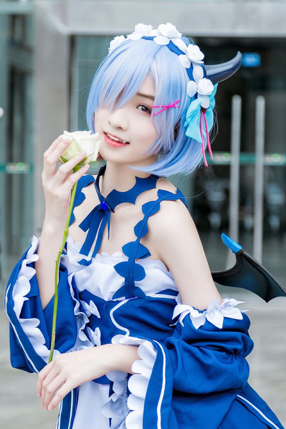 美少女雷姆半次元cosplay图片