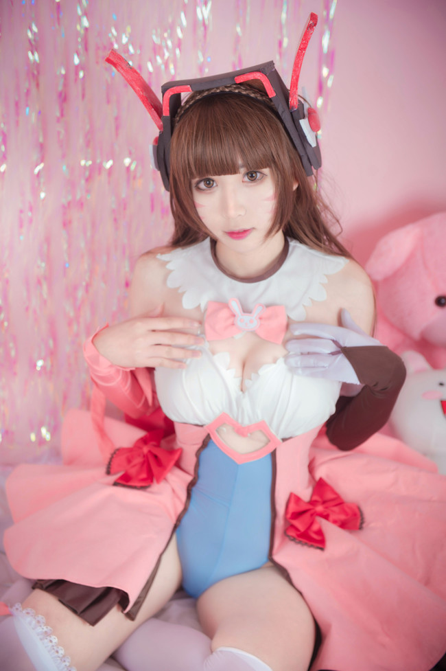 巨乳萝莉cos守望先锋魔法少女D.Va写真福利图片