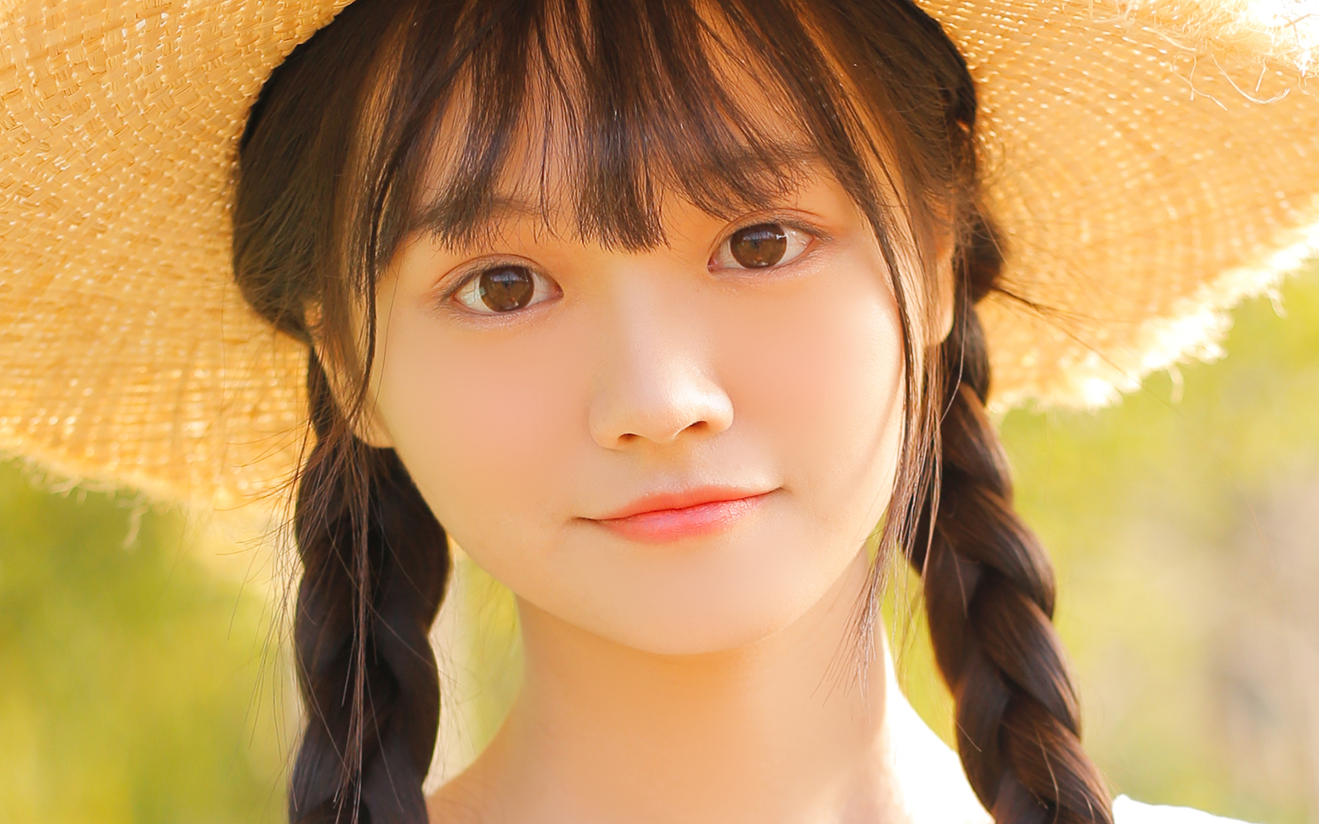 清新性感美女户外写真图片桌面壁纸