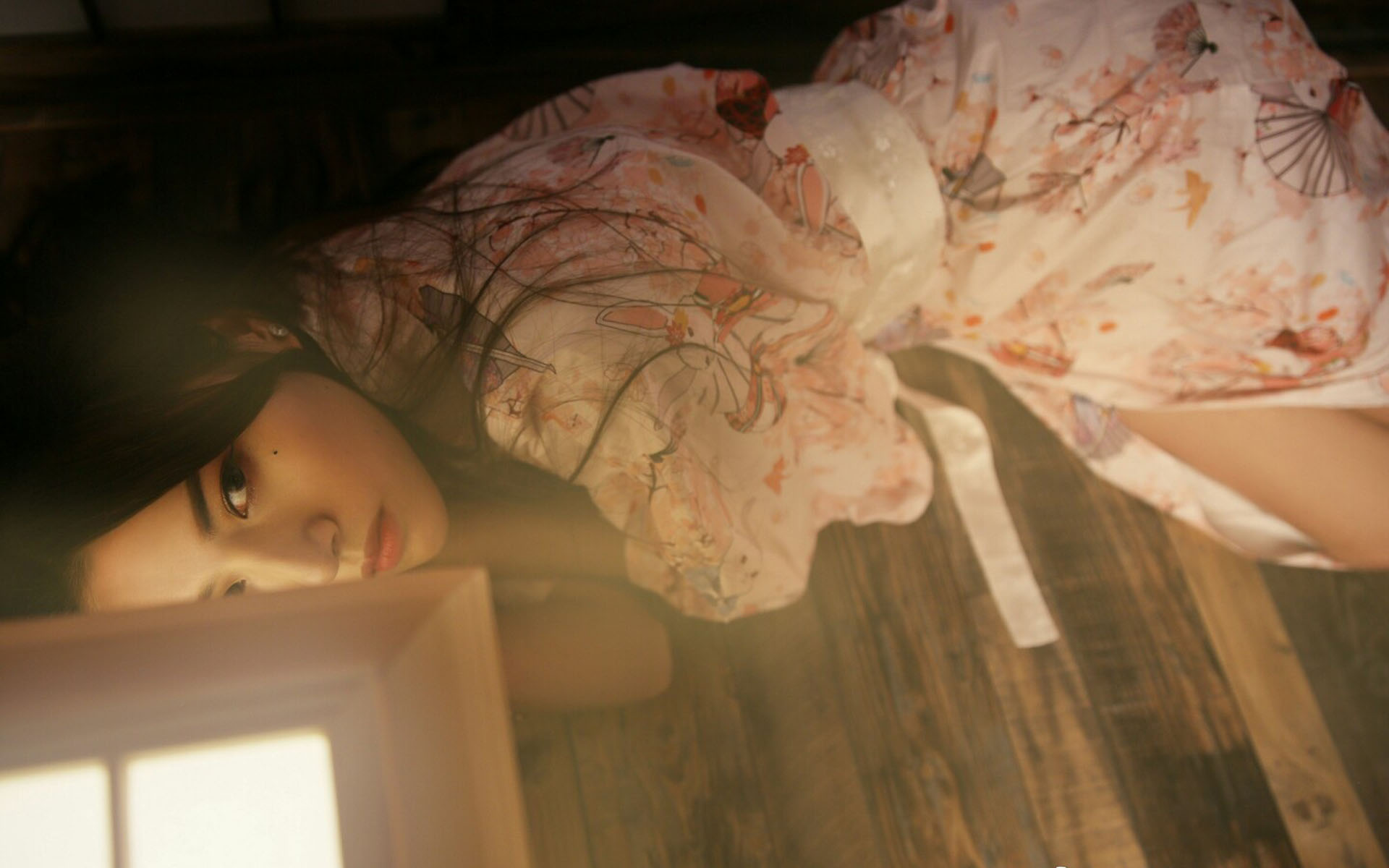 性感日系和服美女唯美光影写真高清壁纸