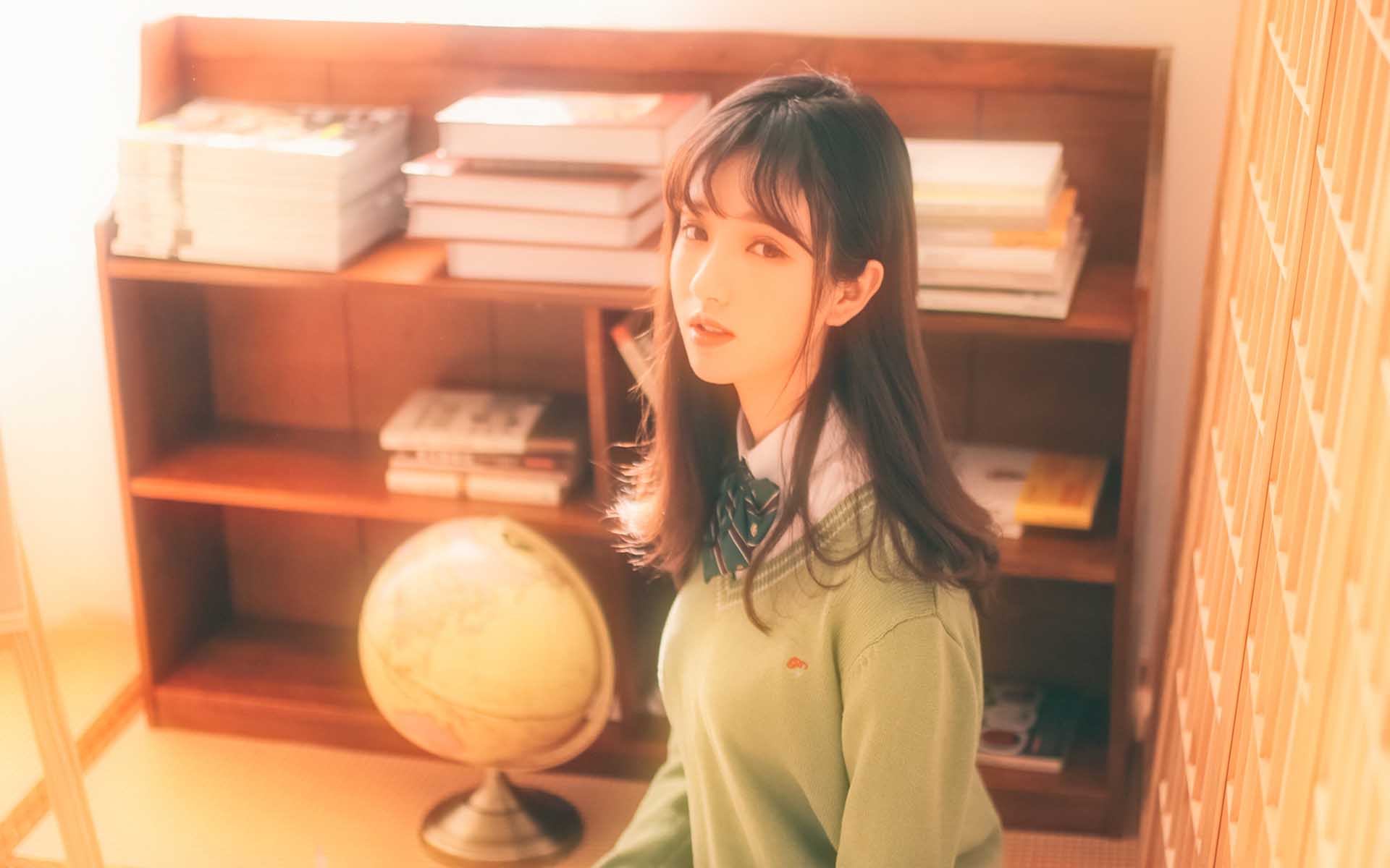 日本美女制服诱惑私房极品写真图片壁纸