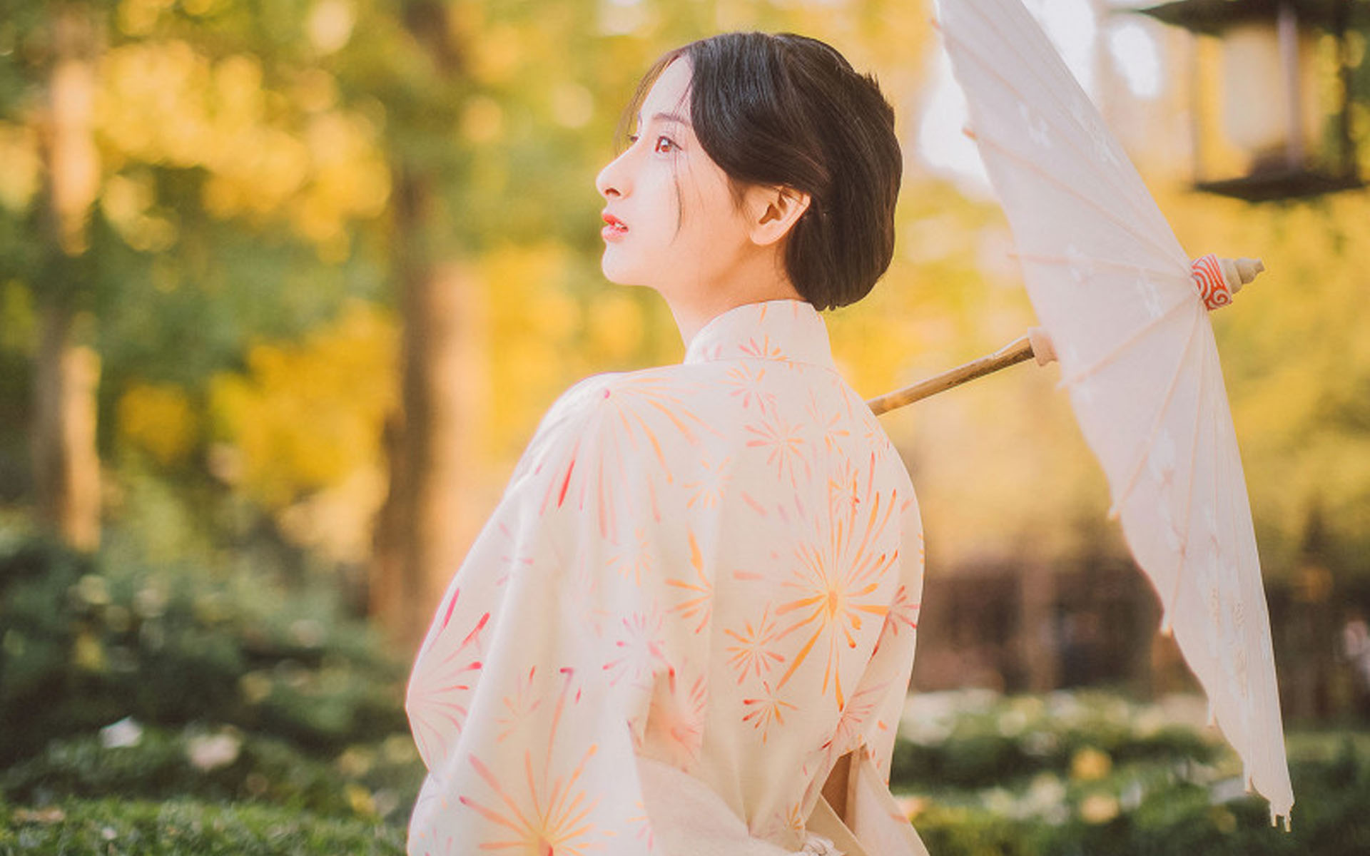 和服美女清新养眼户外写真桌面壁纸