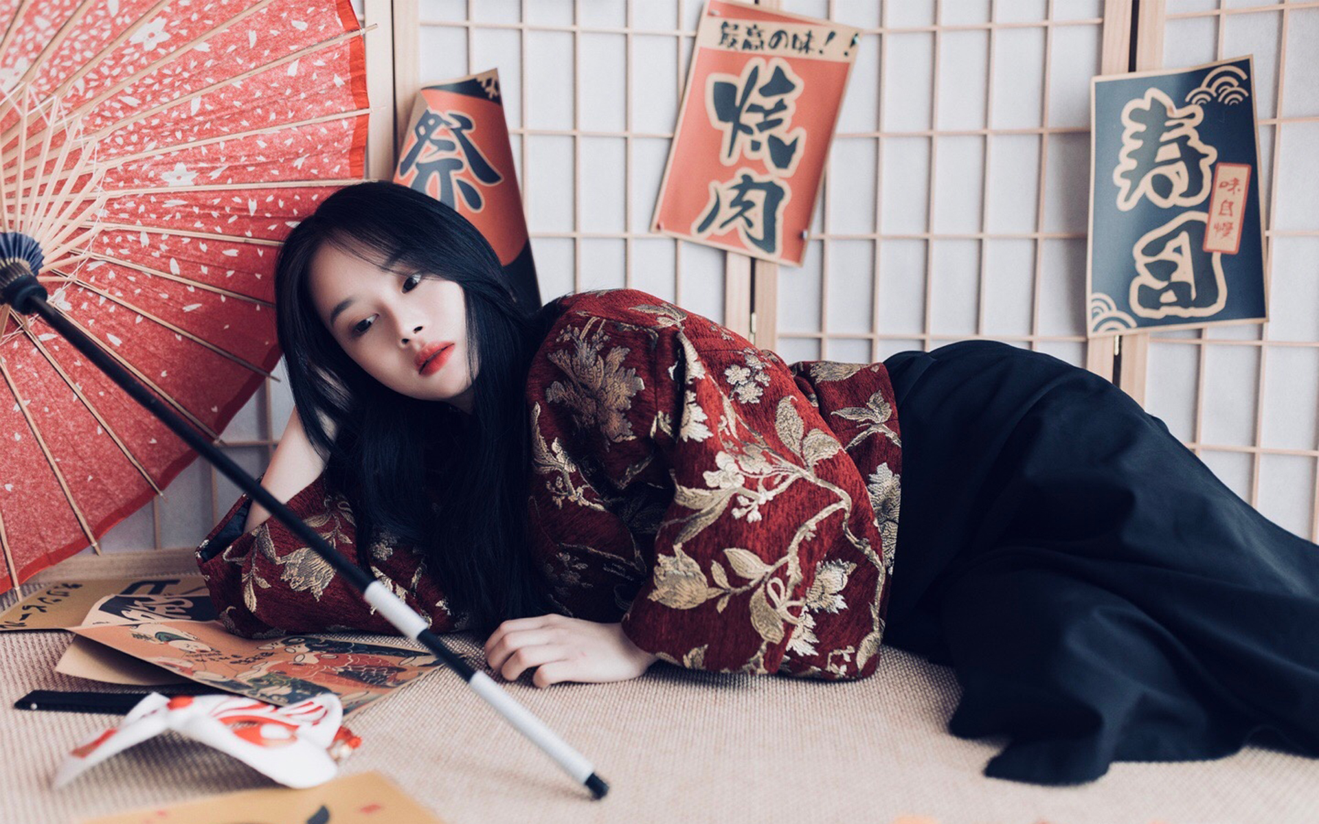 日系和服美女性感写真高清桌面壁纸
