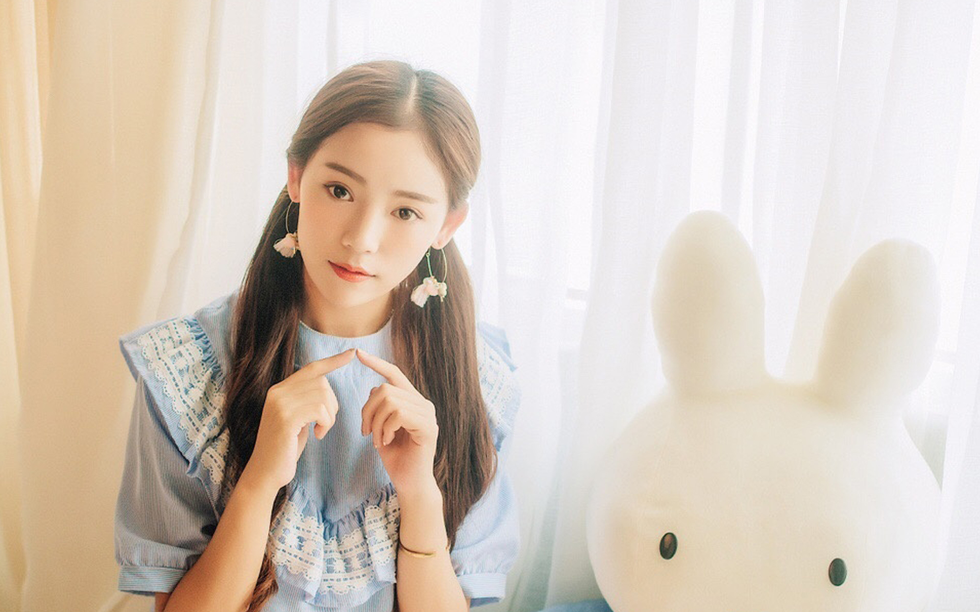 可爱萌系少女唯美写真高清电脑壁纸