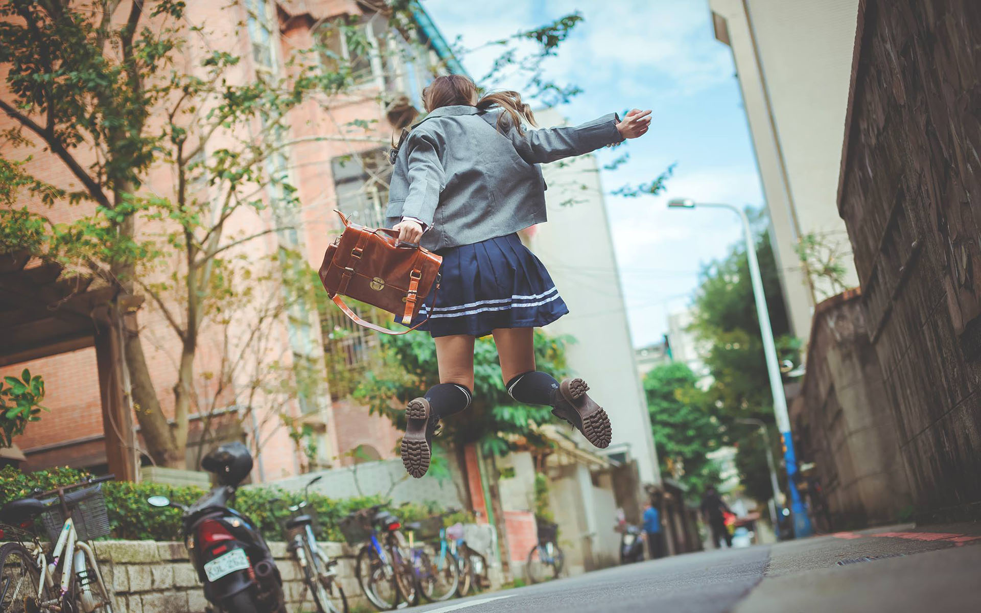 日系JK制服美女性感高清桌面壁纸