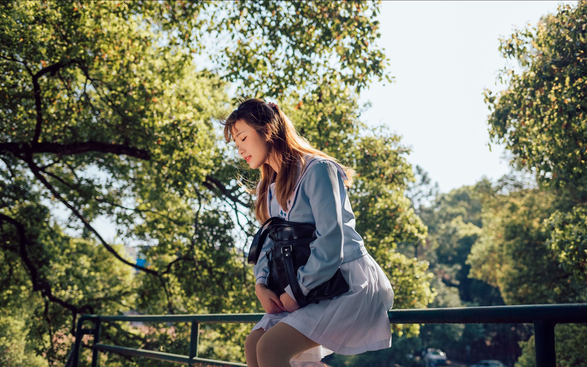 清纯美女学生妹水手服高清桌面壁纸