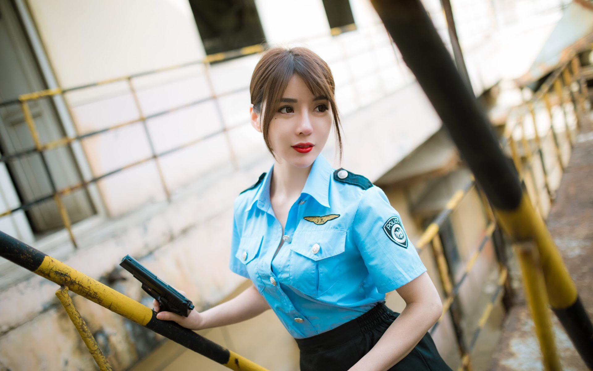 性感cosplay美女制服诱惑高清桌面壁纸