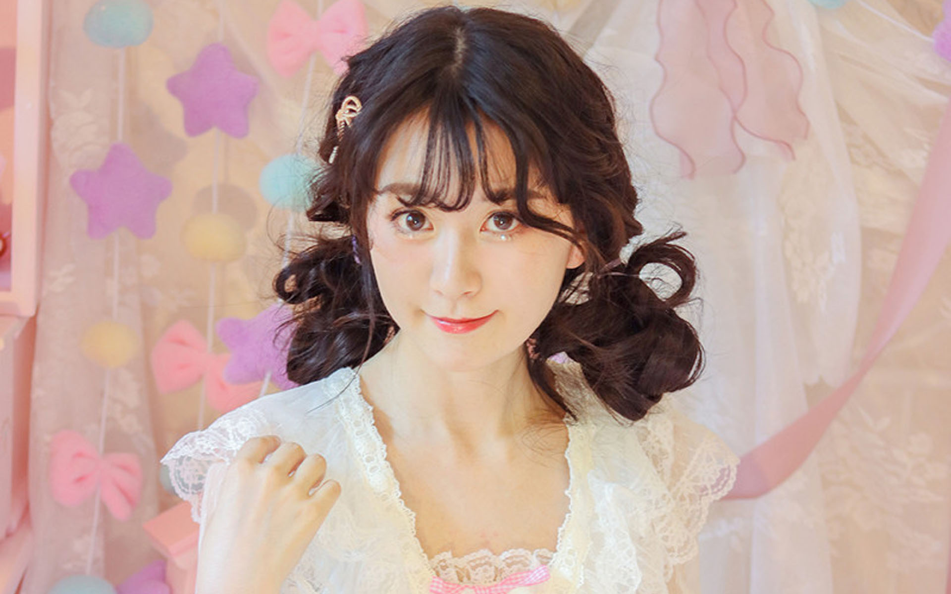 日系萝莉美少女蕾丝裙诱人图片桌面壁纸