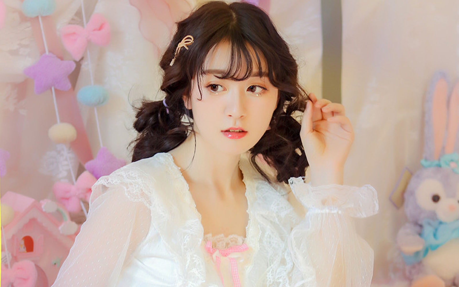 日系萝莉美少女蕾丝裙诱人图片桌面壁纸
