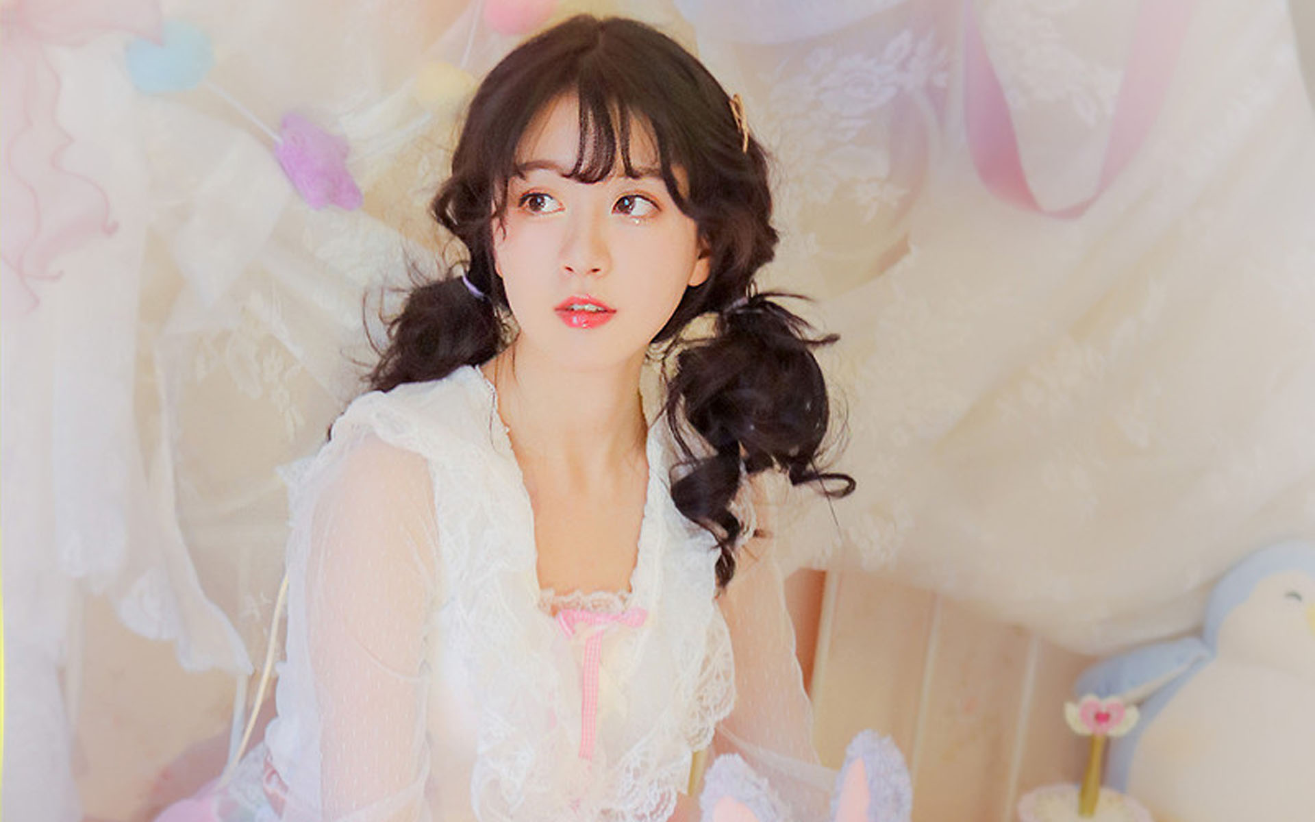 日系萝莉美少女蕾丝裙诱人图片桌面壁纸