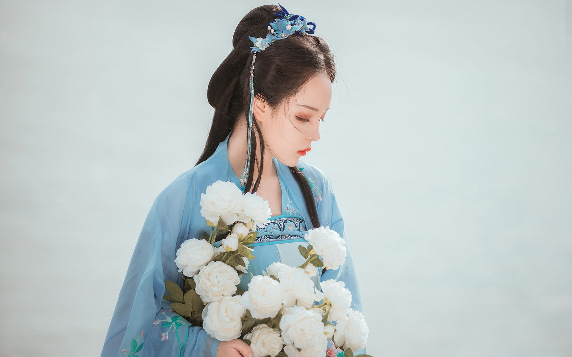 唯美古装美女仙气写真高清桌面壁纸