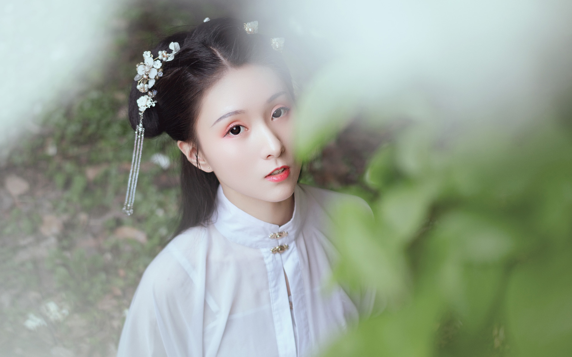 清纯古装美女淡雅写真高清桌面壁纸