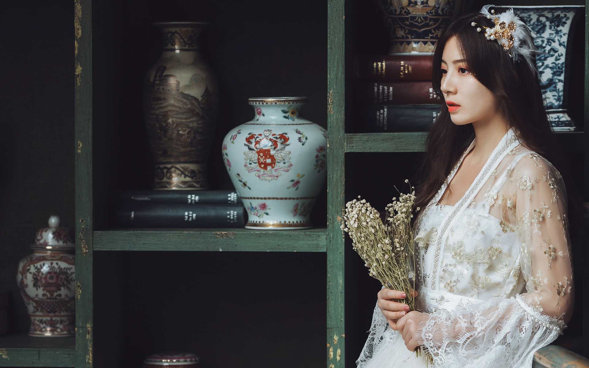 性感纱裙美女唯美高清桌面壁纸
