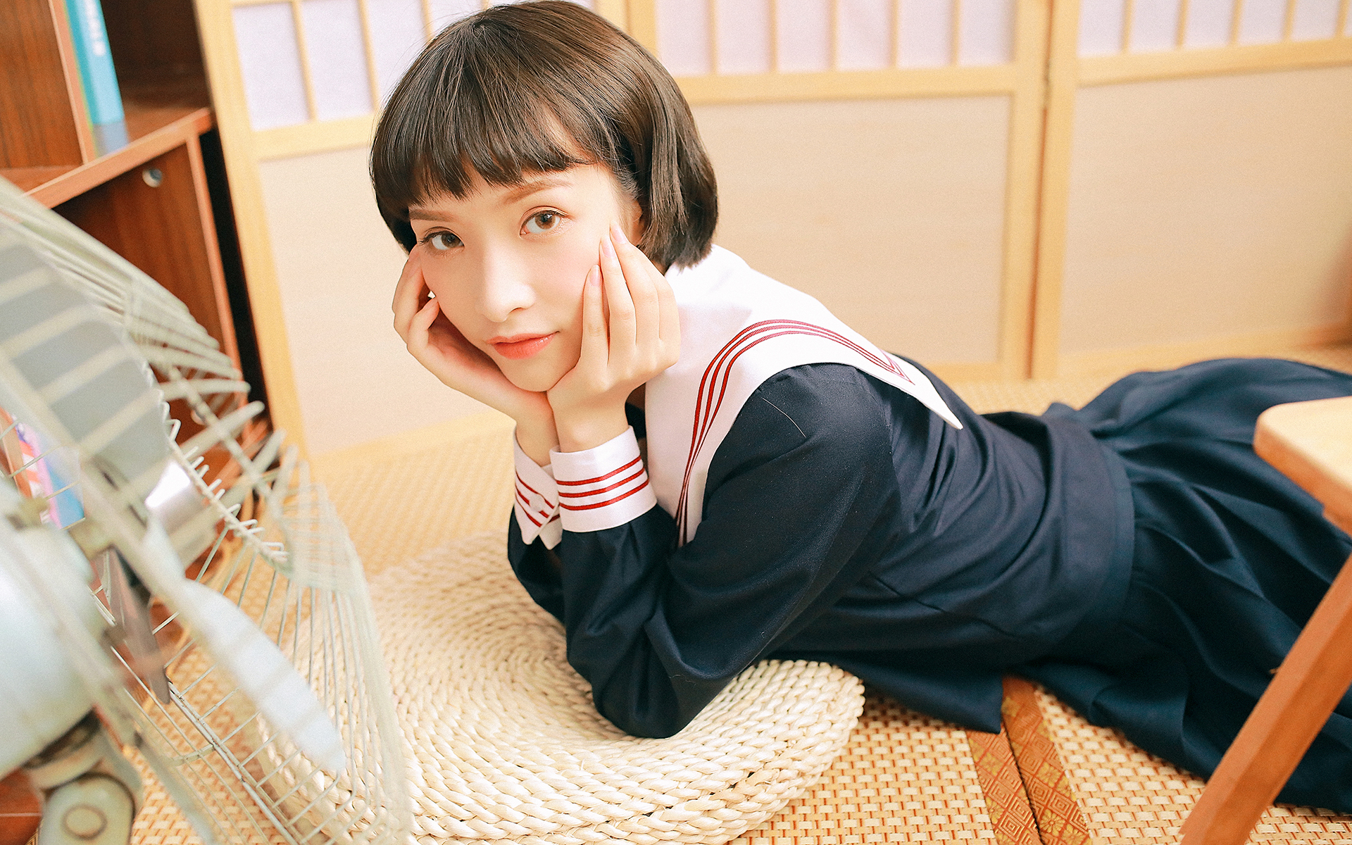 日本少女制服诱惑私房写真图片壁纸