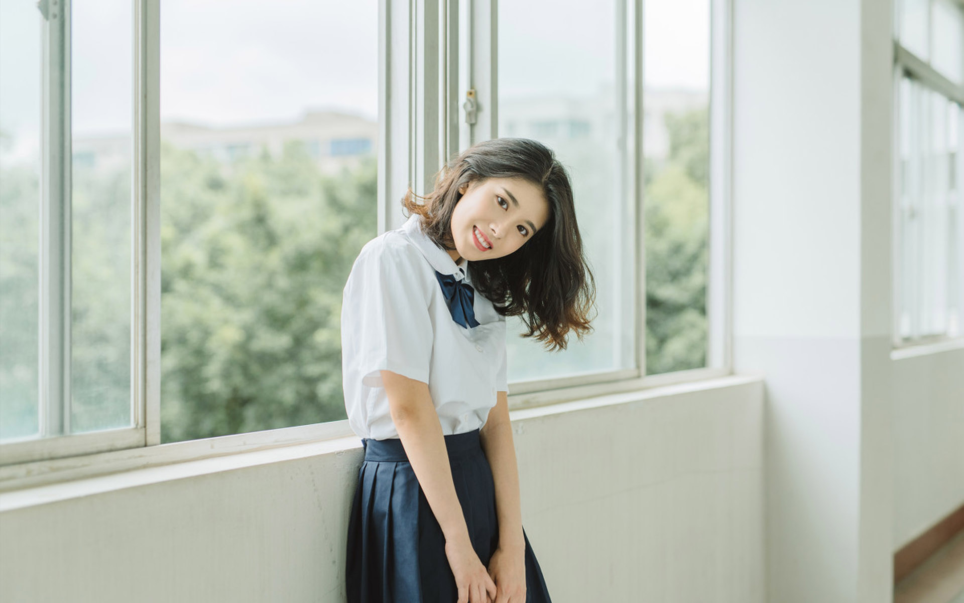JK制服清纯美女写真图片高清壁纸