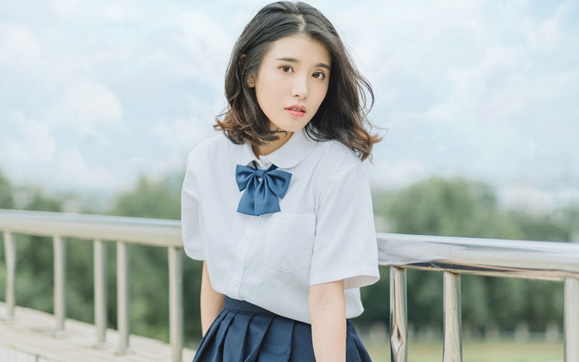 JK制服清纯美女写真图片高清壁纸