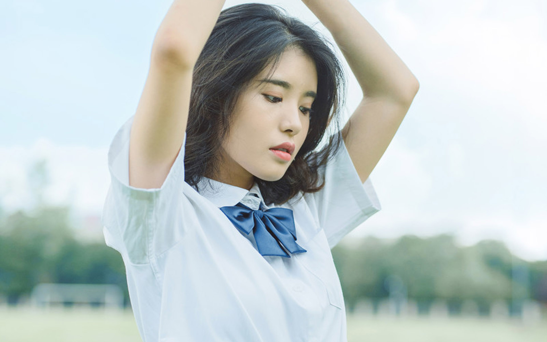 JK制服清纯美女写真图片高清壁纸