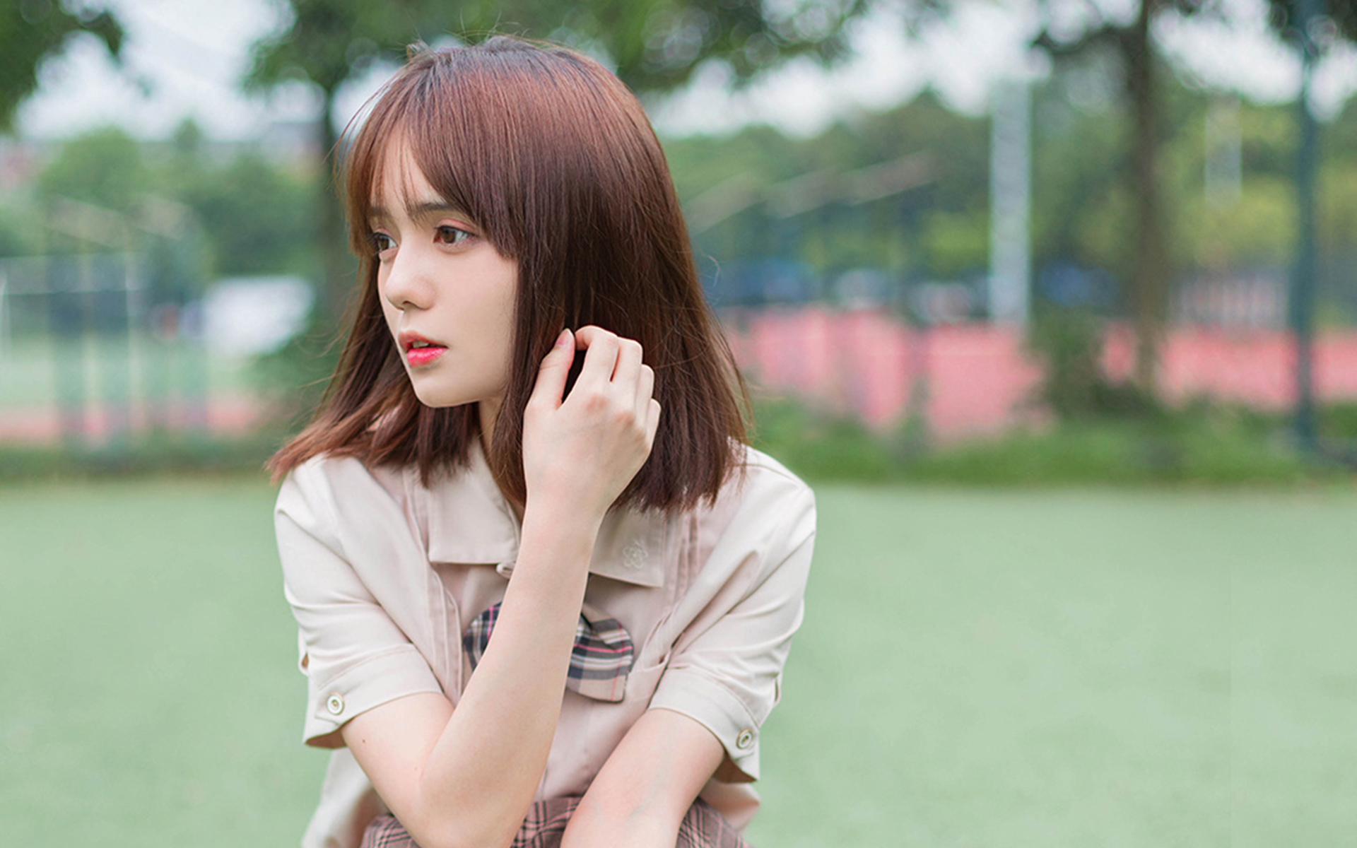 日系甜美制服学生妹高清桌面壁纸
