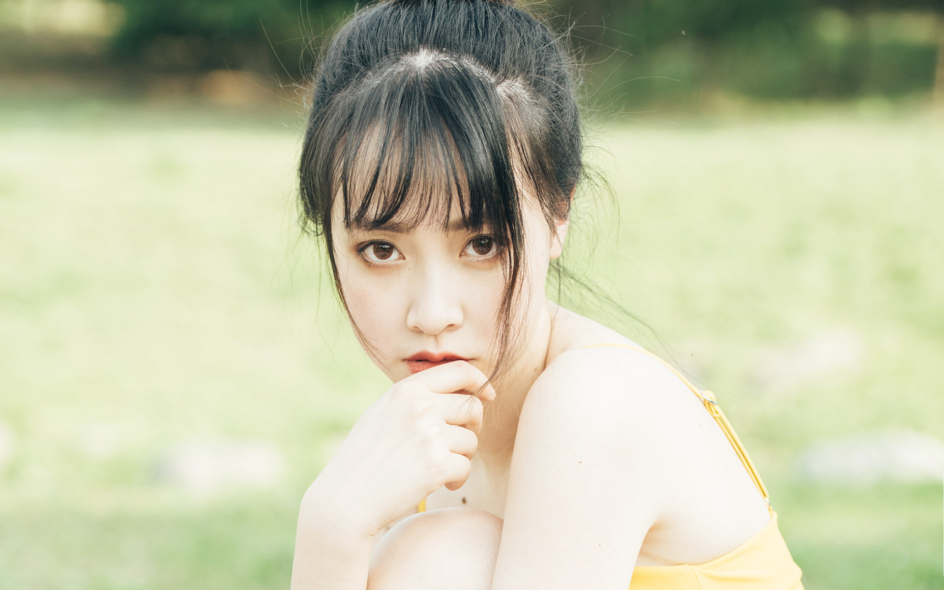 丸子头少女夏日清凉写真图片壁纸