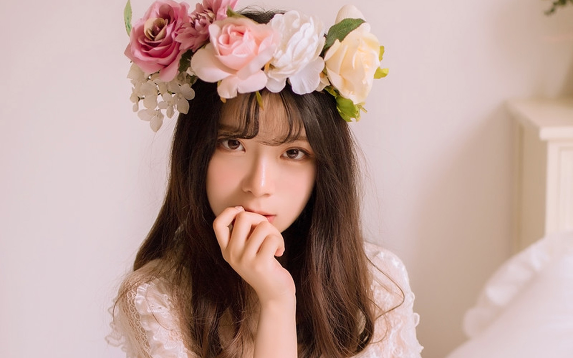 清新温婉美女私房写真图片壁纸