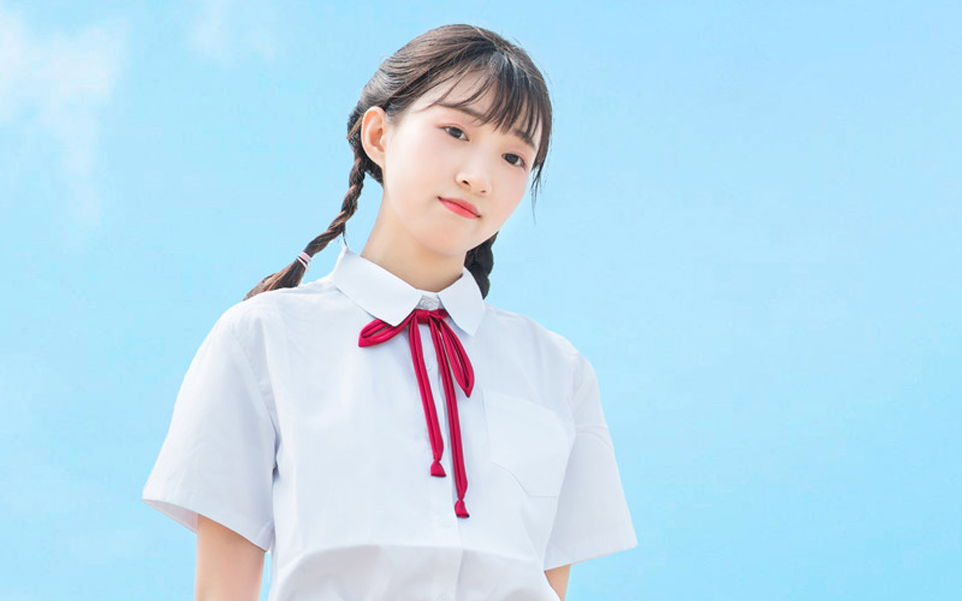 可爱清纯美女制服写真电脑壁纸