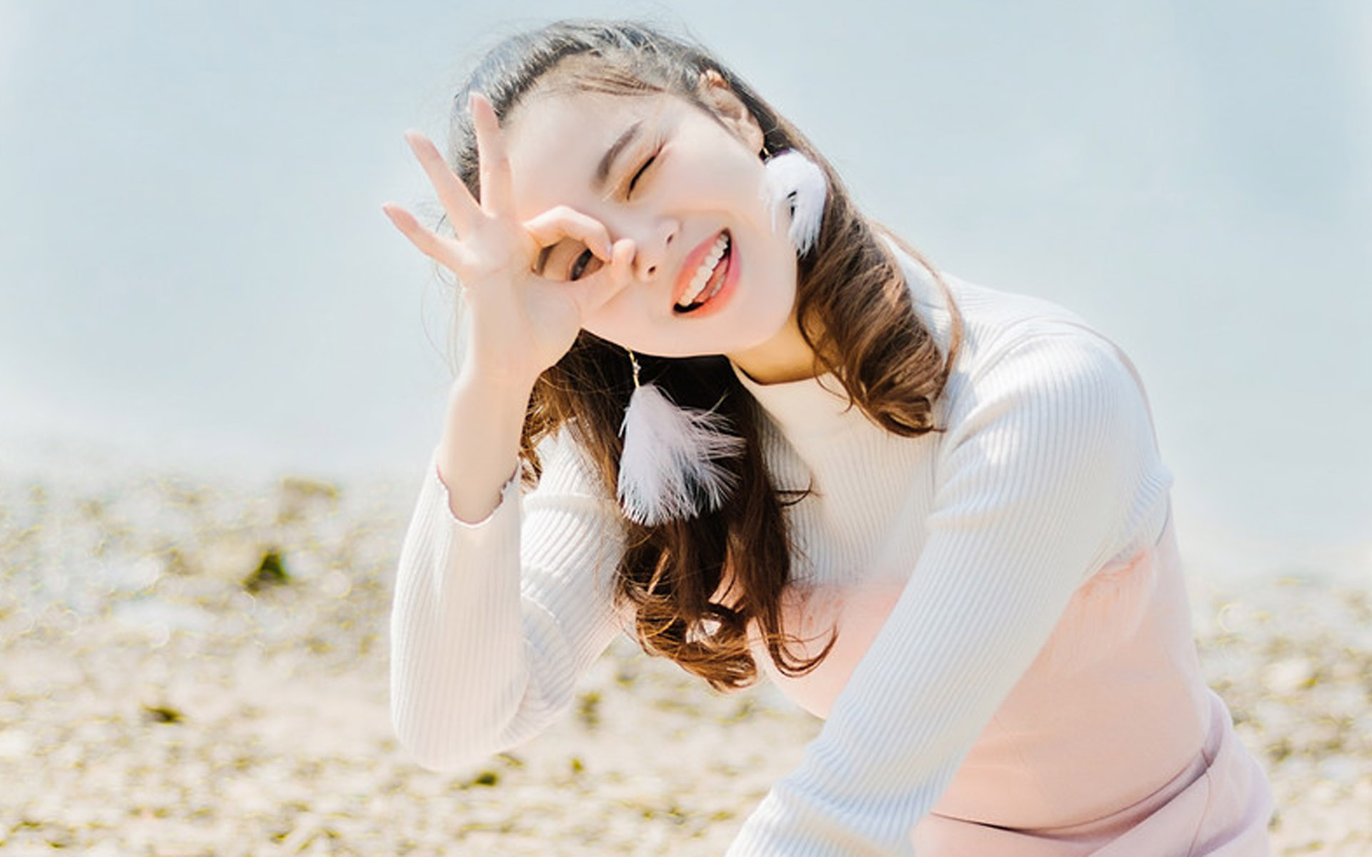 高颜值美女阳光甜美写真图片壁纸