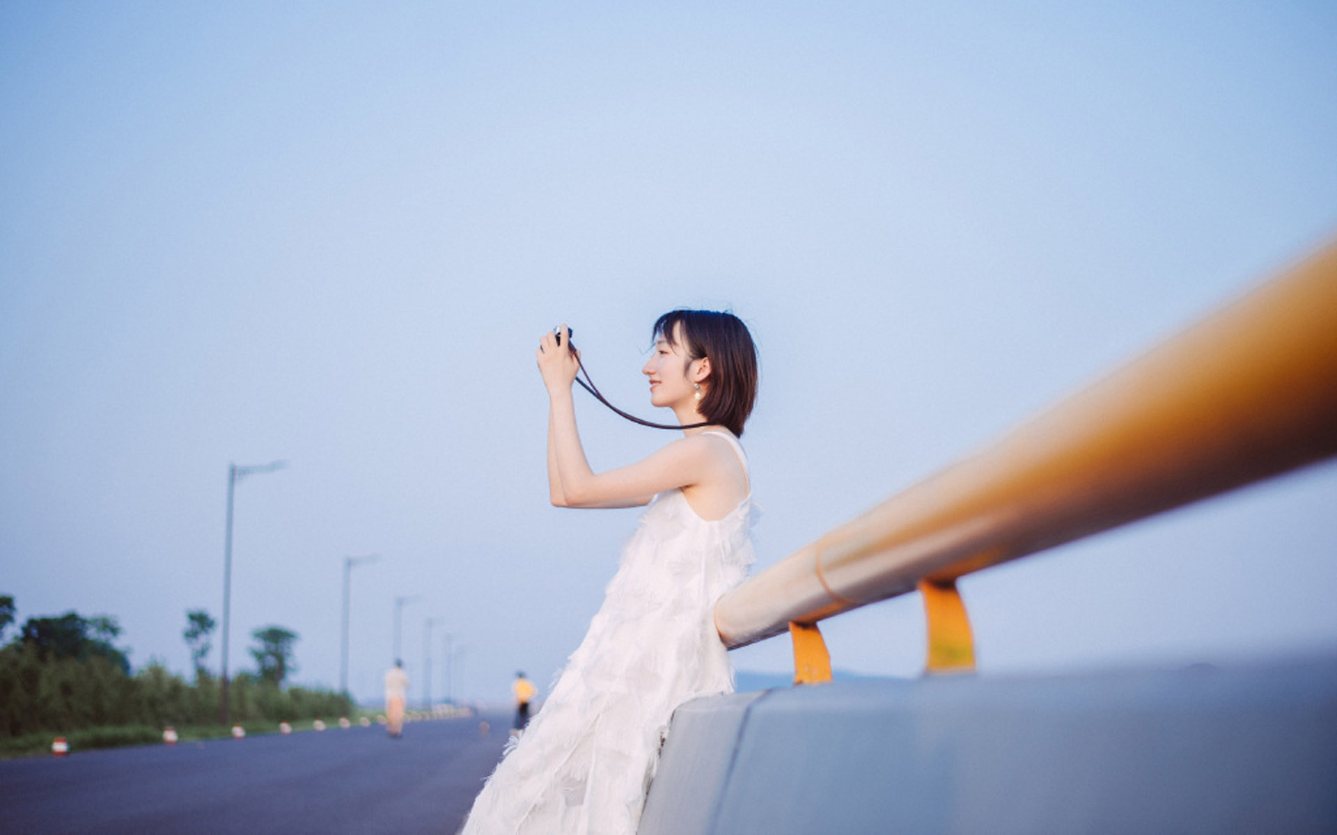 清新气质美女写真图片桌面壁纸