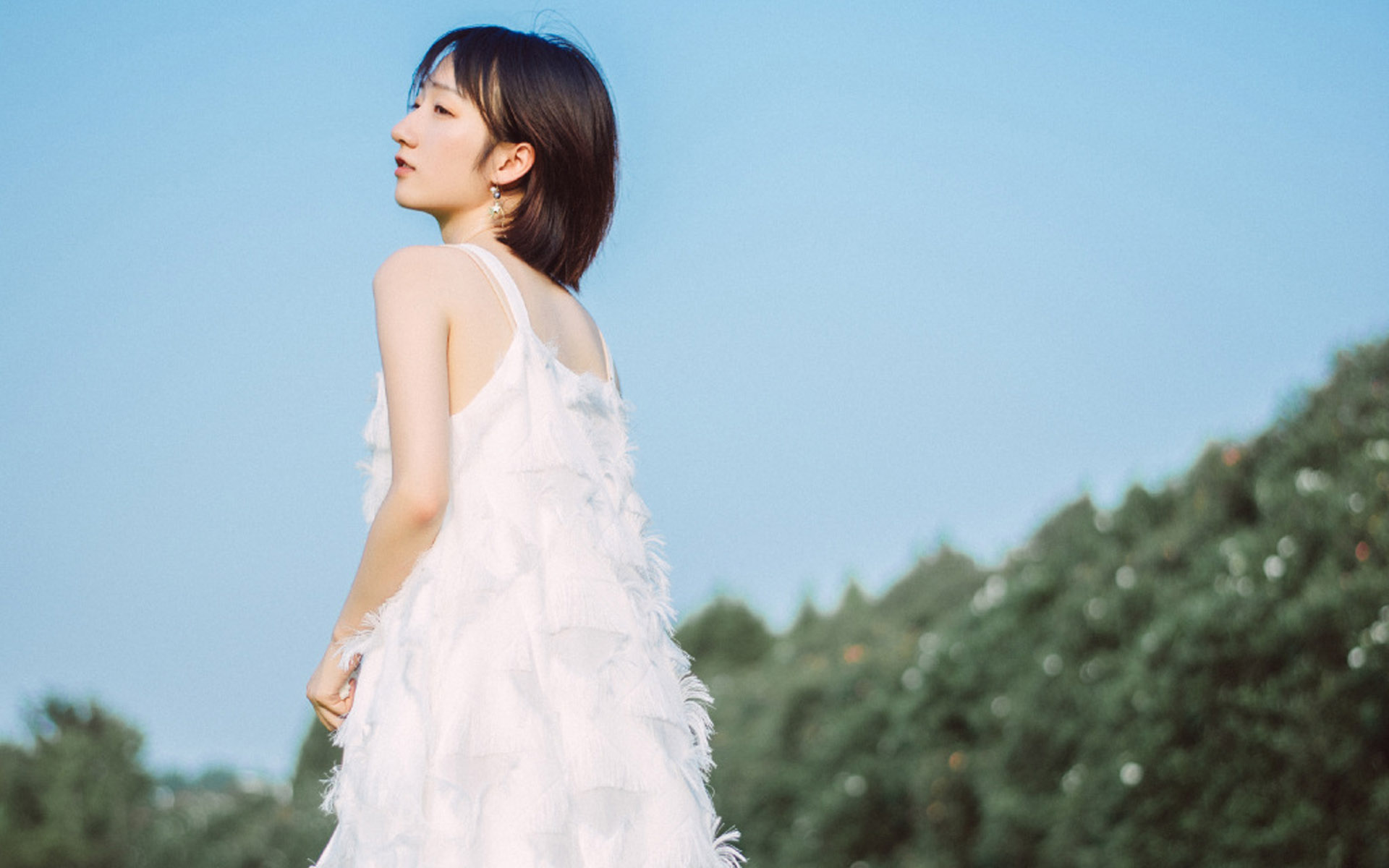 清新气质美女写真图片桌面壁纸
