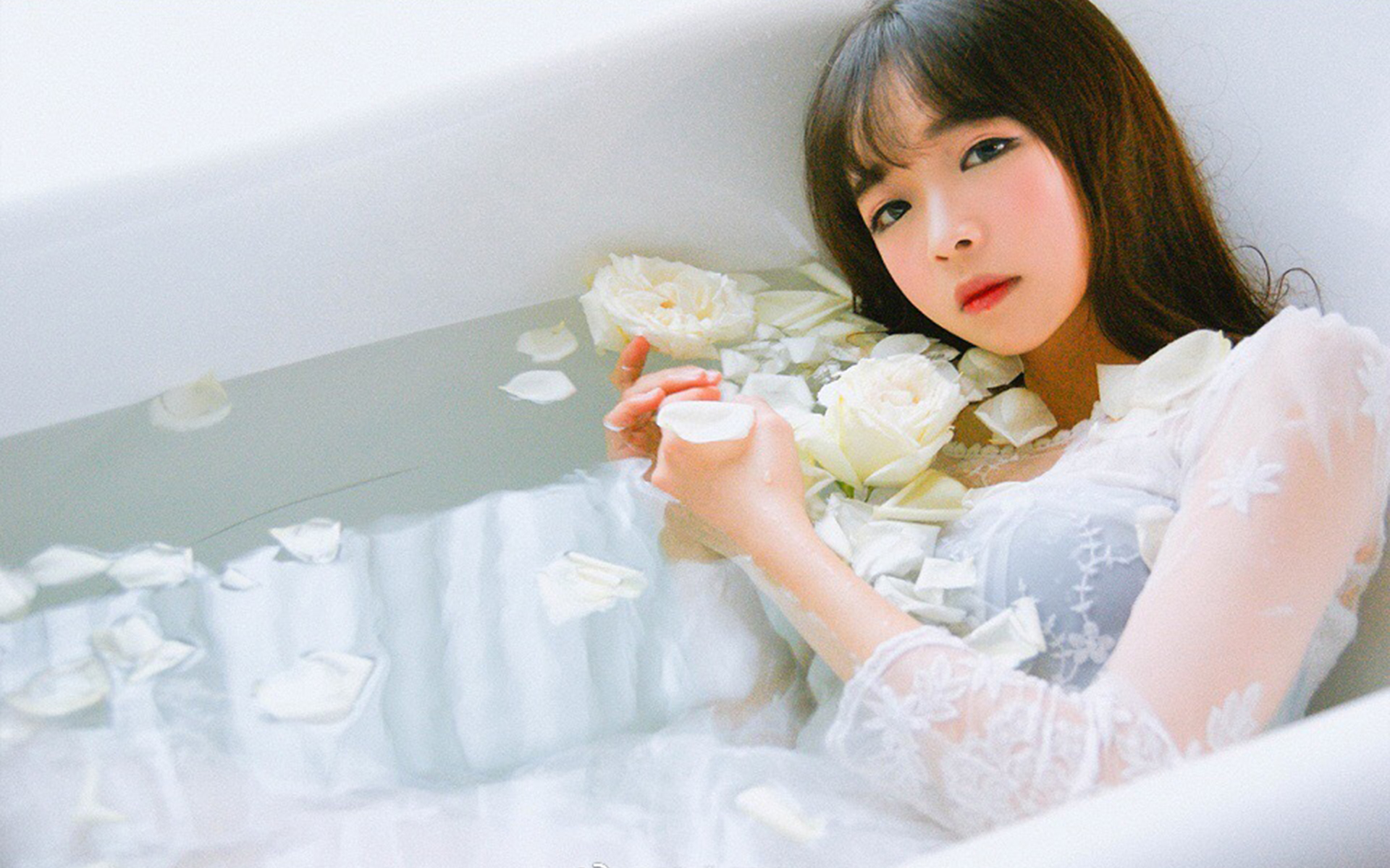 日系性感美女私房高清桌面壁纸