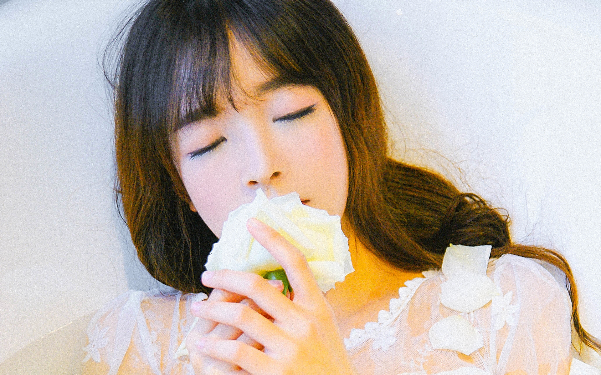 日系性感美女私房高清桌面壁纸