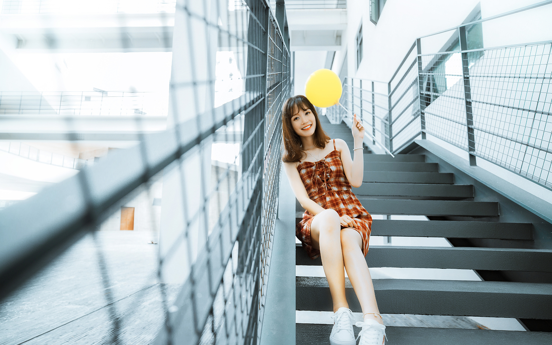 元气清纯少女唯美高清桌面壁纸