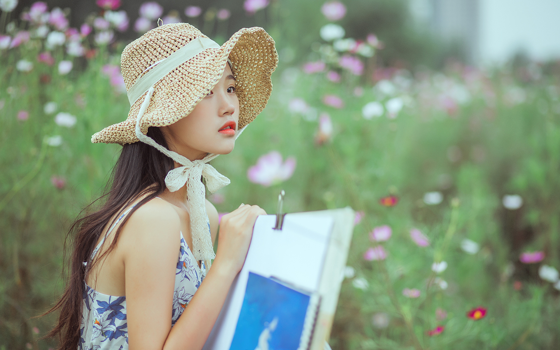 文艺清纯草帽美女高清桌面壁纸