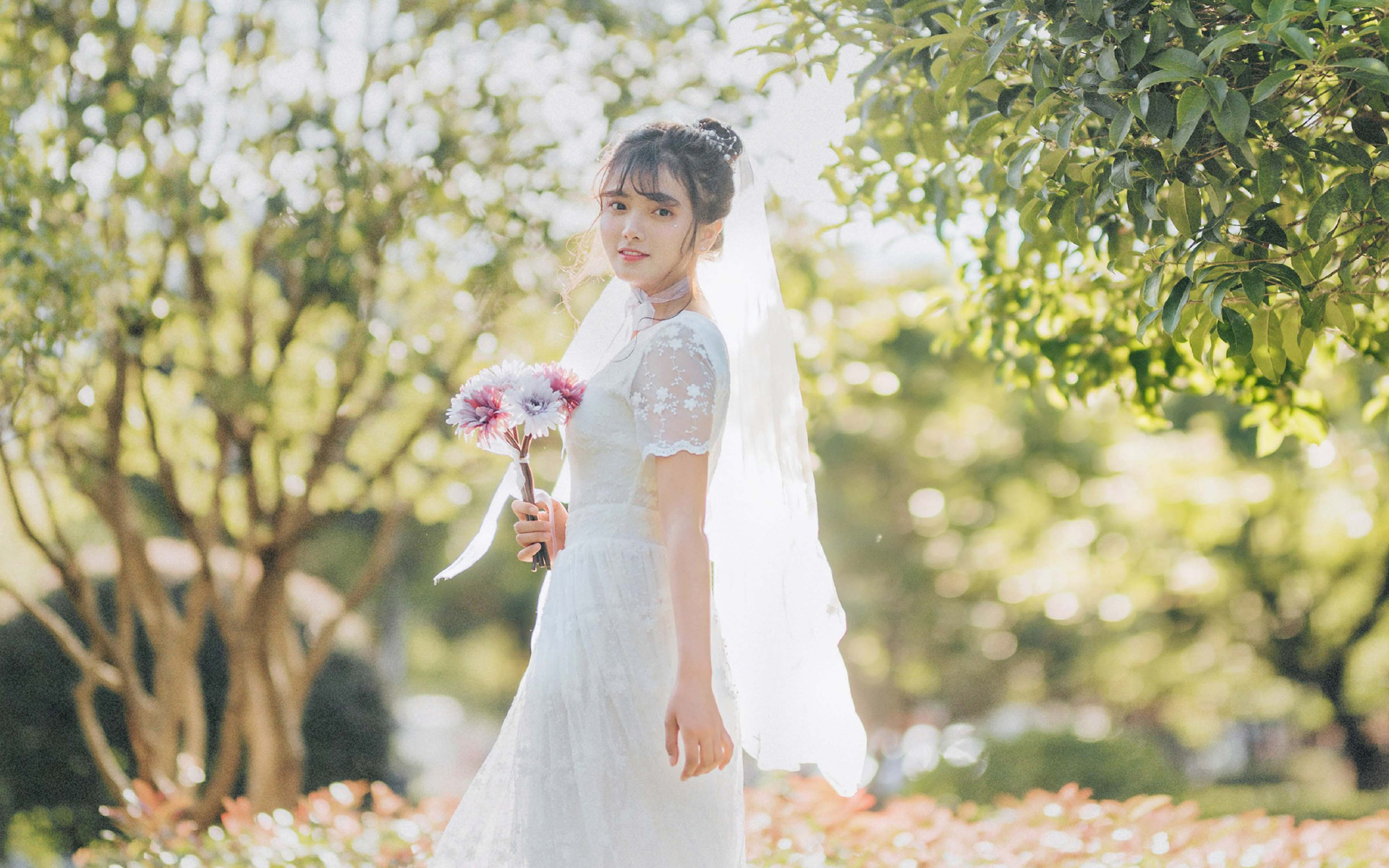 性感美女新娘唯美高清桌面壁纸