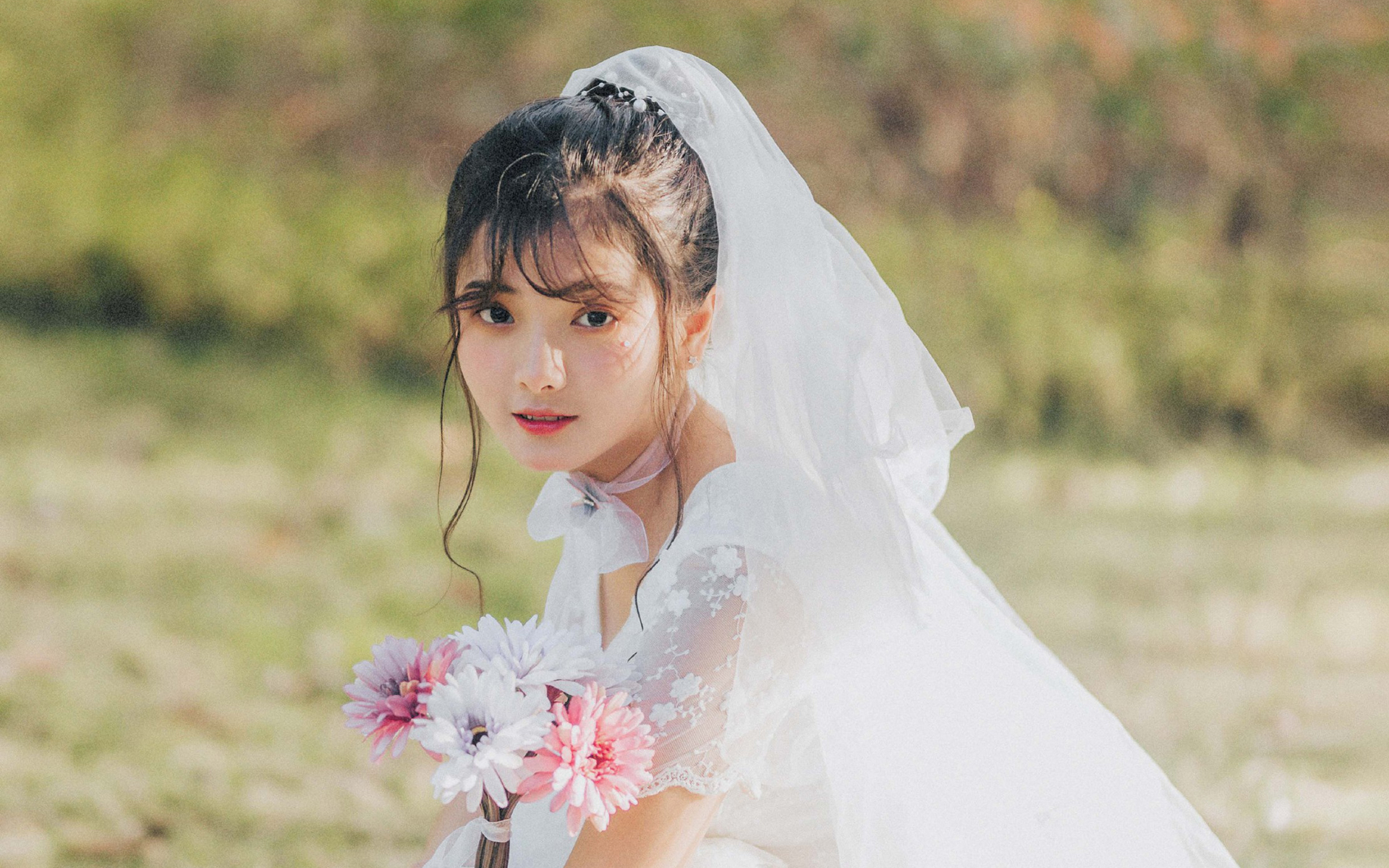 性感美女新娘唯美高清桌面壁纸