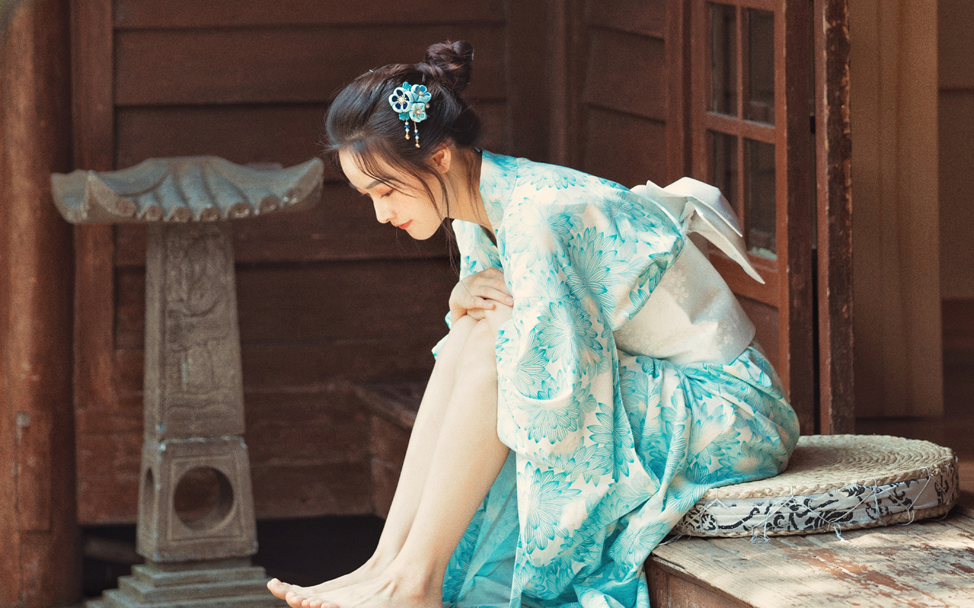 唯美和服美女高清桌面壁纸