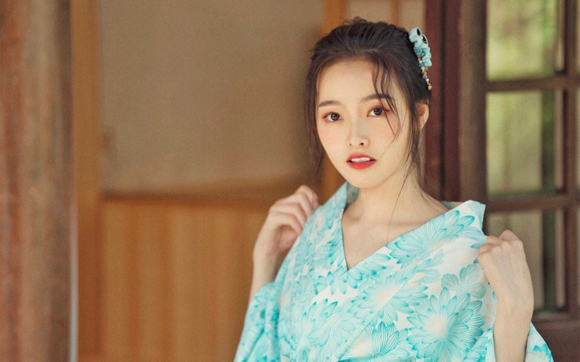 唯美和服美女高清桌面壁纸
