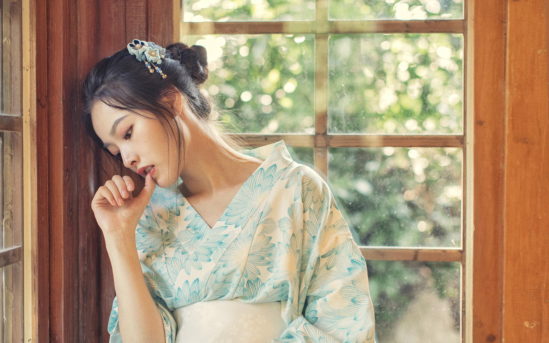 唯美和服美女高清桌面壁纸