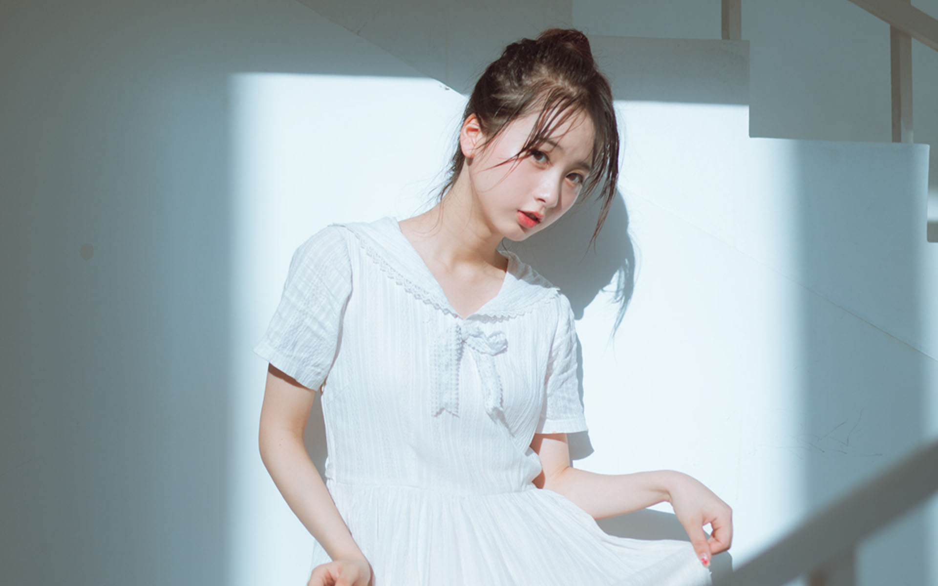 甜美清纯美女养眼高清桌面壁纸
