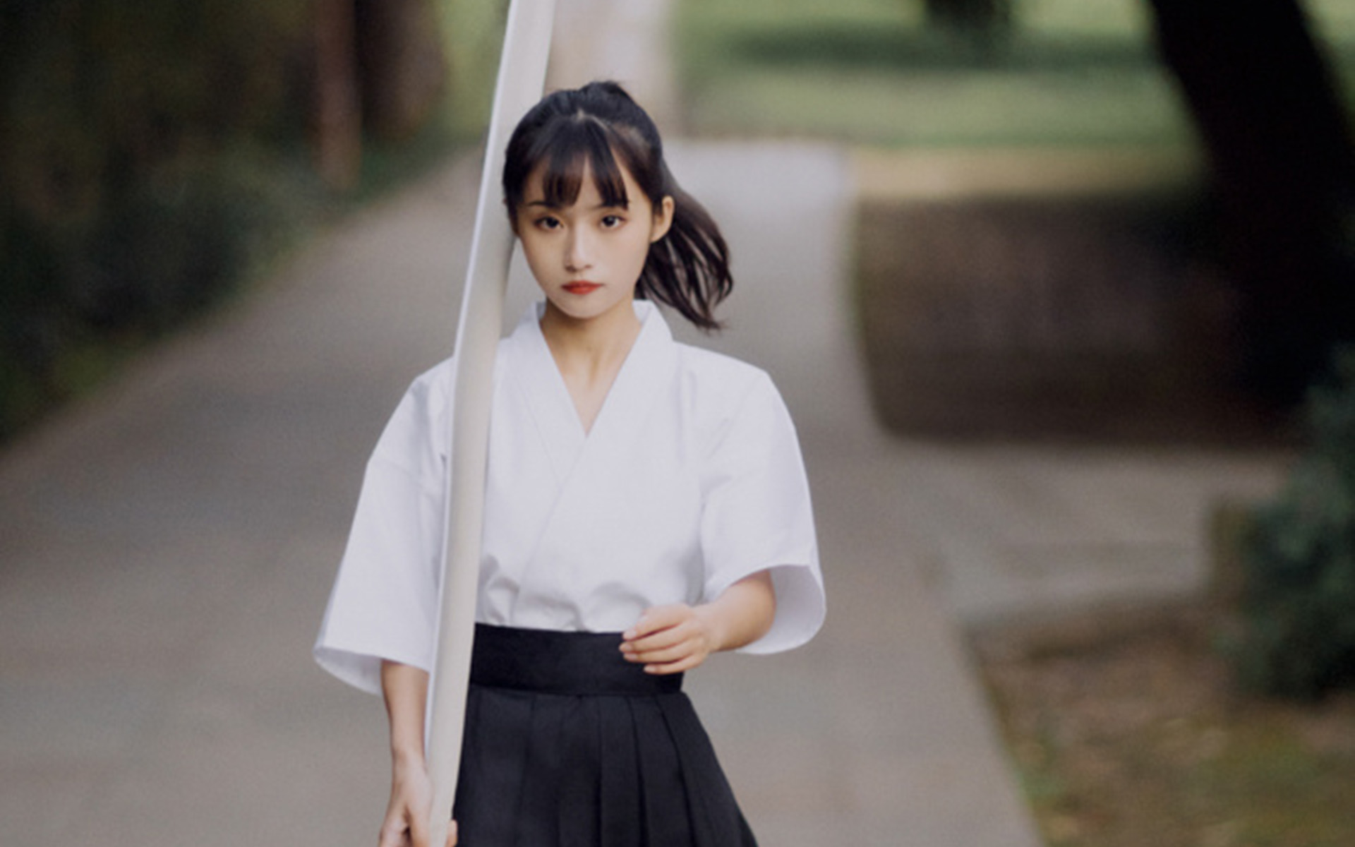 日系弓道少女唯美高清桌面壁纸