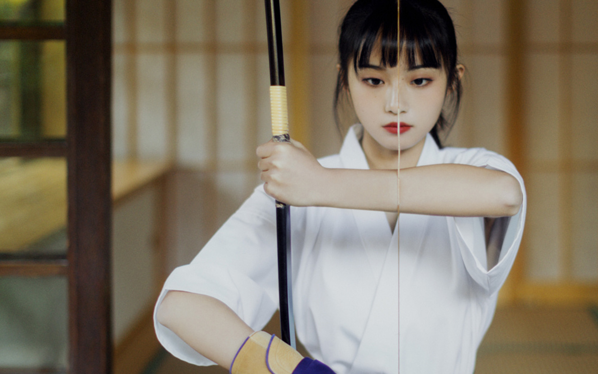 日系弓道少女唯美高清桌面壁纸