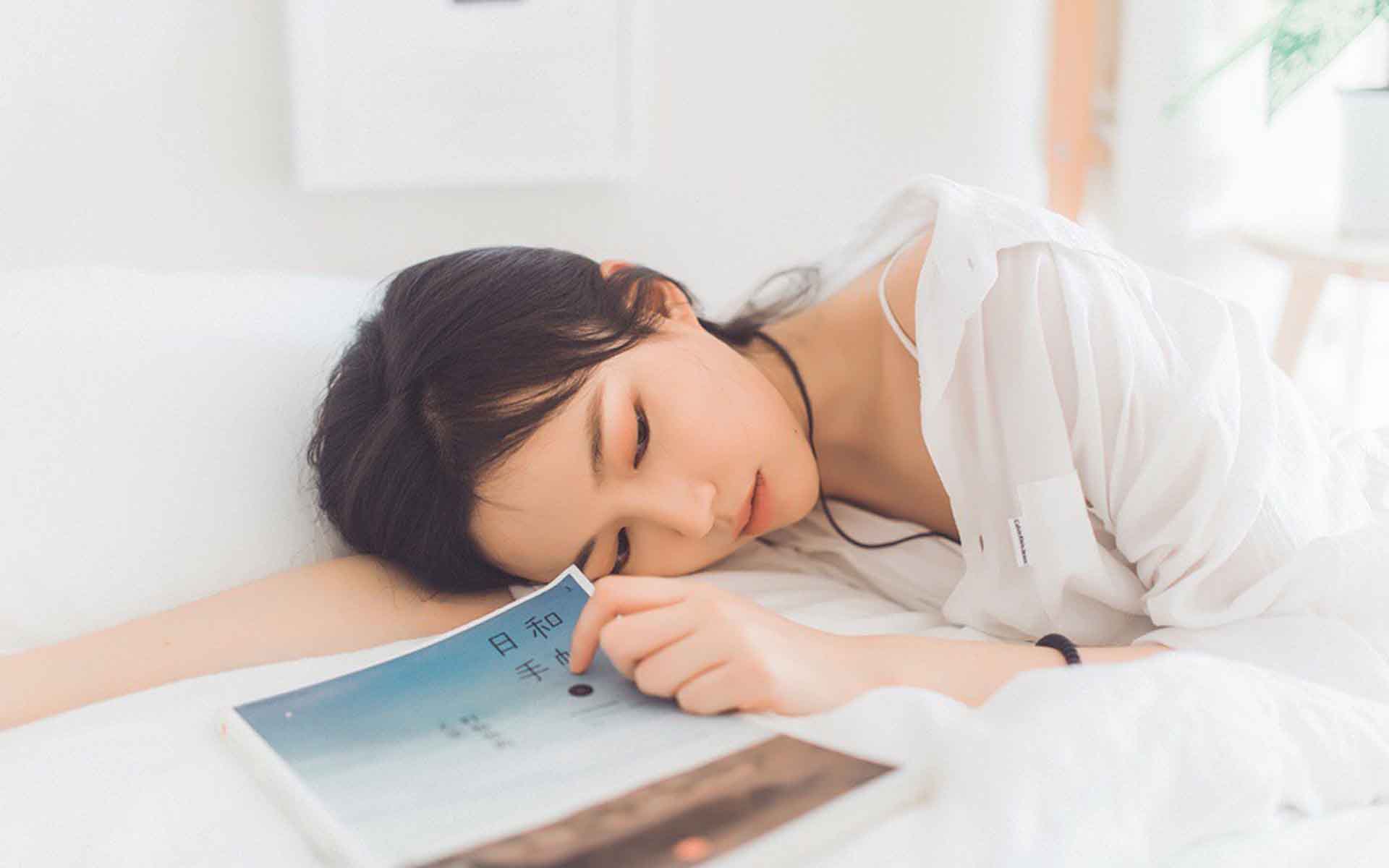 文艺小清新美女高清桌面壁纸